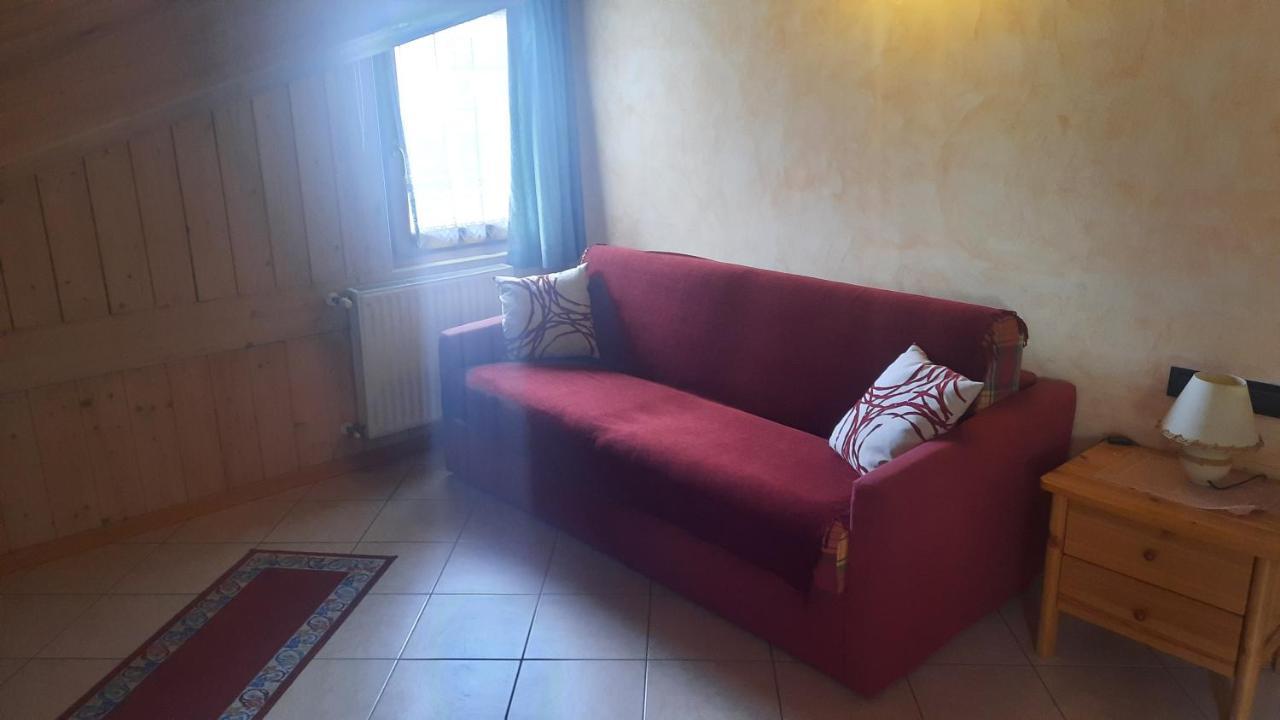 Monolocale Per Due Persone Apartment Commezzadura Exterior photo