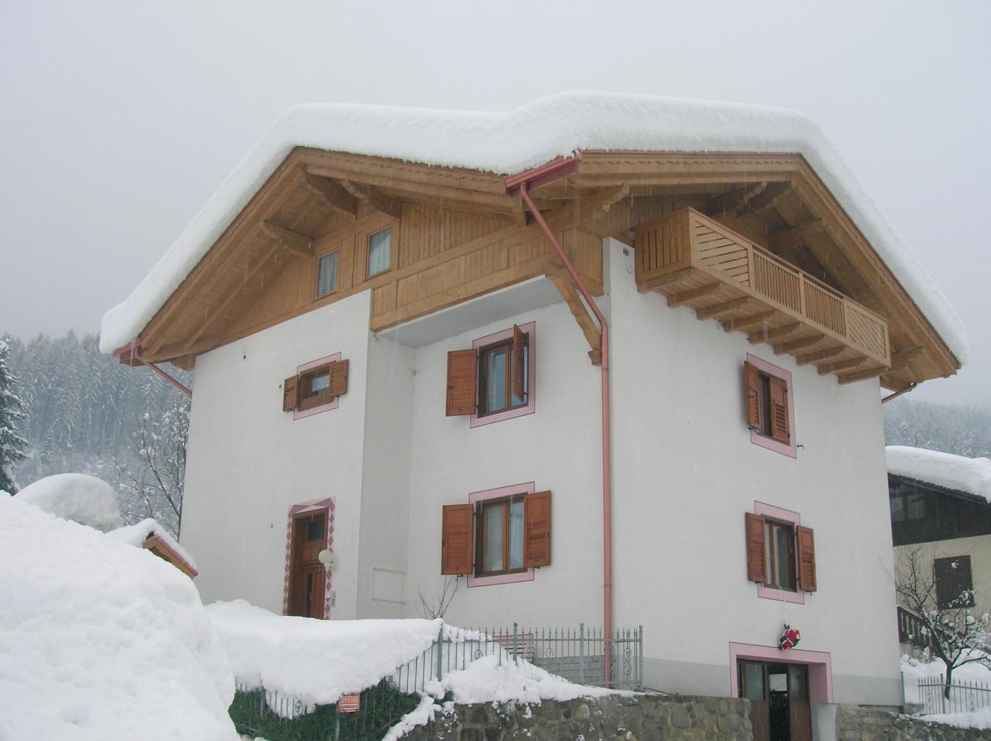 Monolocale Per Due Persone Apartment Commezzadura Exterior photo
